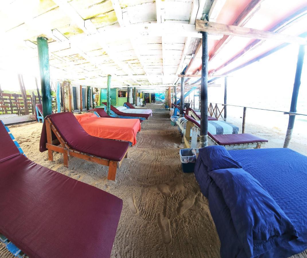 Hostal Playa Blanca Exterior foto